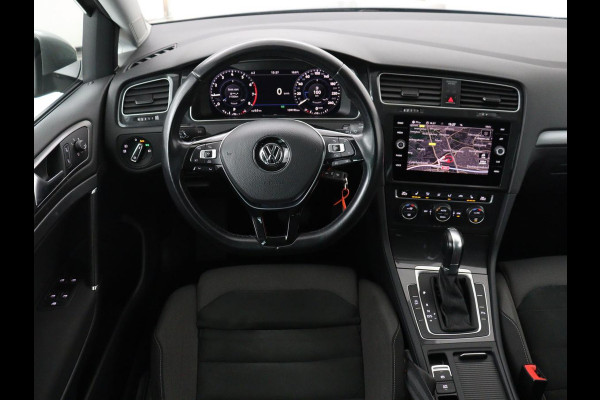 Volkswagen Golf Variant 1.0 TSI Comfortline Business | Stoleverwarming | Trekhaak | Carplay | Massage | Navigatie | Parkeerhulp | Adaptive cruise | Camera