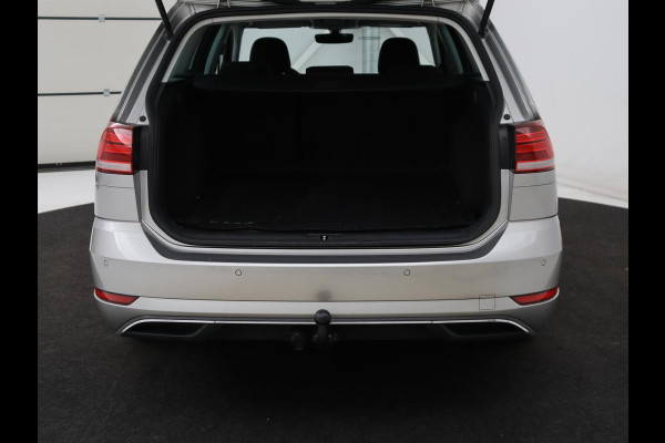 Volkswagen Golf Variant 1.0 TSI Comfortline Business | Stoleverwarming | Trekhaak | Carplay | Massage | Navigatie | Parkeerhulp | Adaptive cruise | Camera