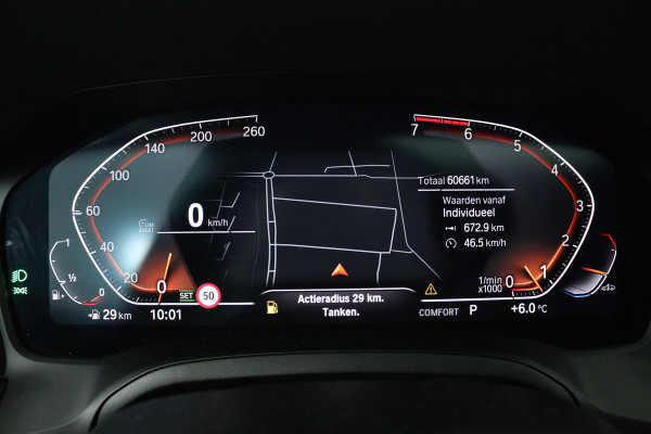 BMW 3-serie 320i High Executive (PANORAMADAK, CAMERA, STOELVERWARMING, CRUISE ADAPTIEF, SFEERVERLICHTING)