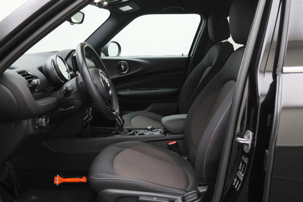 MINI Clubman 1.5 One Business Edition Automaat Navigatie, Climate, Cruise, PDC, 17"