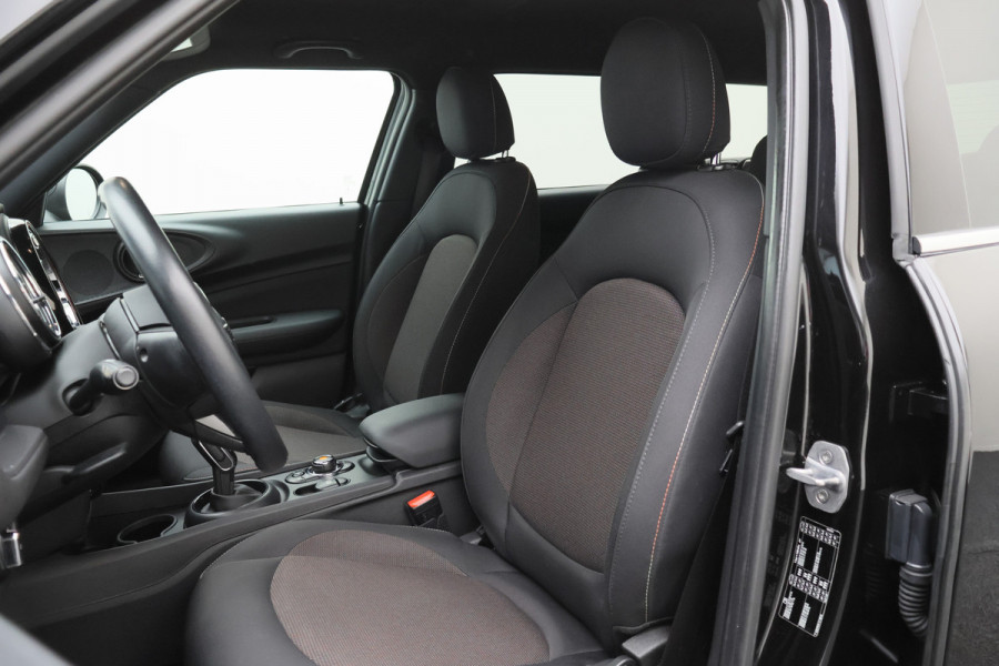 MINI Clubman 1.5 One Business Edition Automaat Navigatie, Climate, Cruise, PDC, 17"