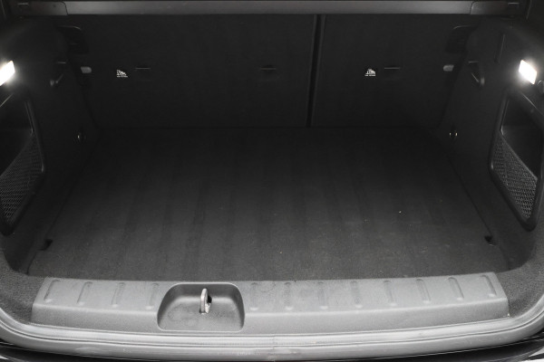 MINI Clubman 1.5 One Business Edition Automaat Navigatie, Climate, Cruise, PDC, 17"