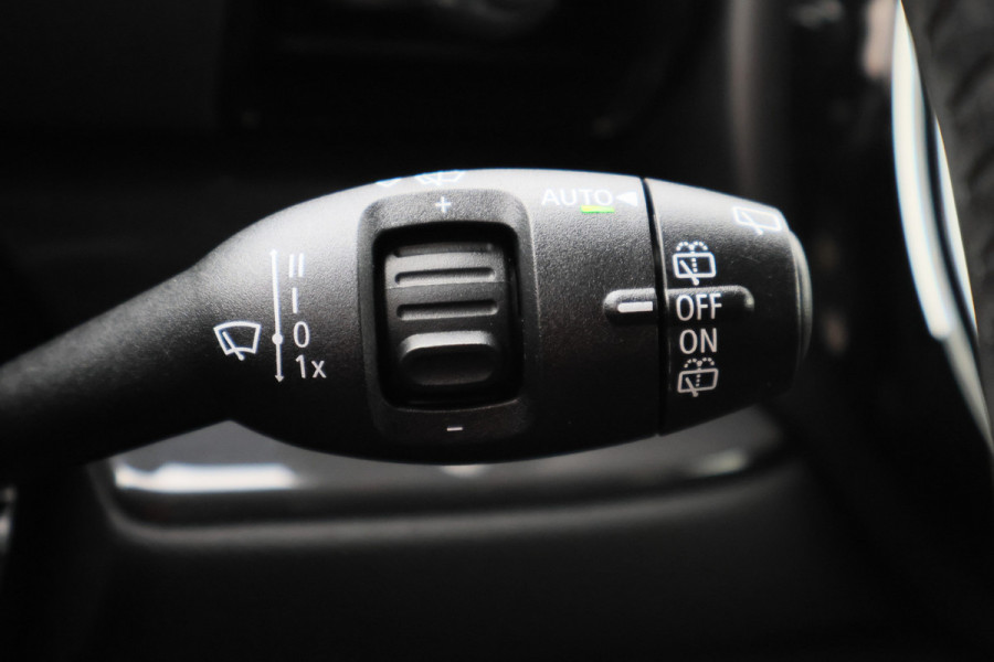 MINI Clubman 1.5 One Business Edition Automaat Navigatie, Climate, Cruise, PDC, 17"