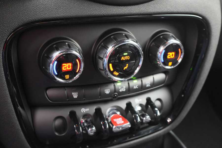 MINI Clubman 1.5 One Business Edition Automaat Navigatie, Climate, Cruise, PDC, 17"
