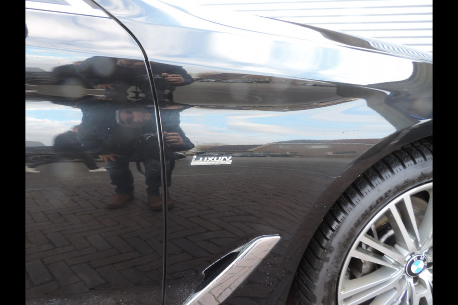 BMW 5 Serie Touring 540i xDrive High Executive panoramadak