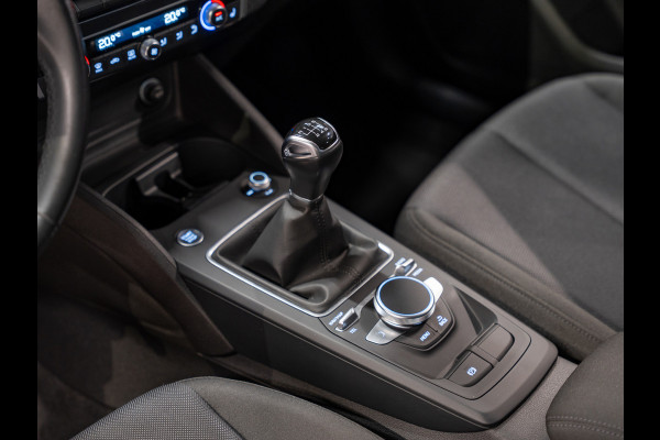 Audi Q2 30 TFSI Pro Line, Navi, Cruise, Clima, PDC, Electrische Kofferbak, Keyless, Multistuur, Volledig Onderhoud