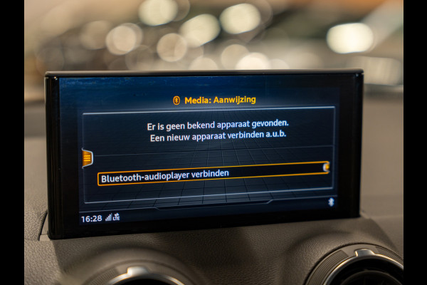 Audi Q2 30 TFSI Pro Line, Navi, Cruise, Clima, PDC, Electrische Kofferbak, Keyless, Multistuur, Volledig Onderhoud