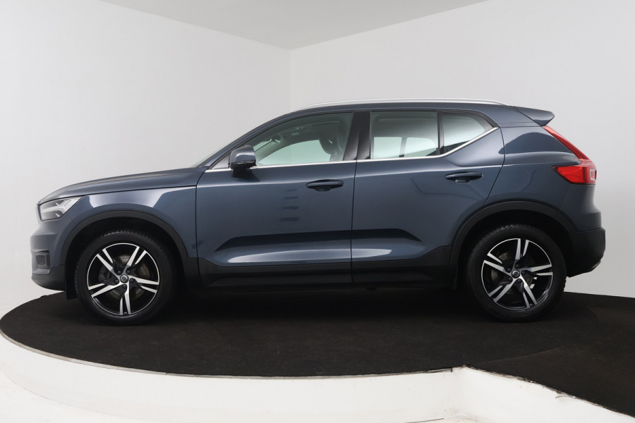 Volvo XC40 2.0 T5 AWD Inscription (PANORAMADAK, TREKHAAK, ELEKTR STOELEN, STOEL/STUUR VERWARMING, ACHTERUITRIJCAMERA)