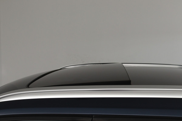 Volvo XC40 2.0 T5 AWD Inscription (PANORAMADAK, TREKHAAK, ELEKTR STOELEN, STOEL/STUUR VERWARMING, ACHTERUITRIJCAMERA)