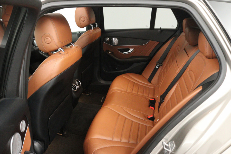 Mercedes-Benz C-Klasse Estate 200 Premium Plus Pack (PANORAMADAK, CAMERA, STOELVERWARMING, ELEKTR STOELEN, NAVIGATIE)