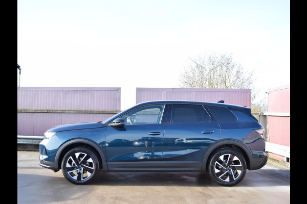 Opel Grandland 1.2 Turbo Hybrid GS UIT VOORRAAD LEVERBAAR | SCHUIF- KANTELDAK |