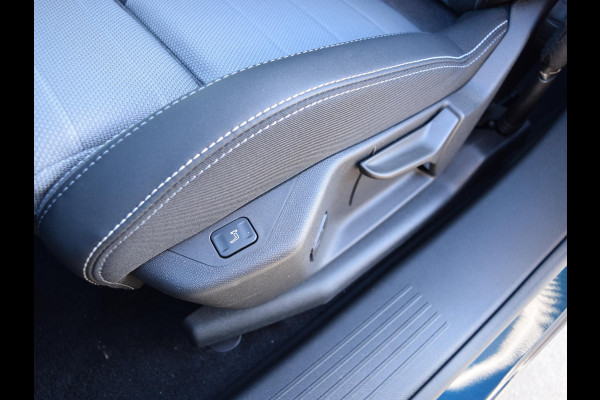 Opel Grandland 1.2 Turbo Hybrid GS UIT VOORRAAD LEVERBAAR | SCHUIF- KANTELDAK |