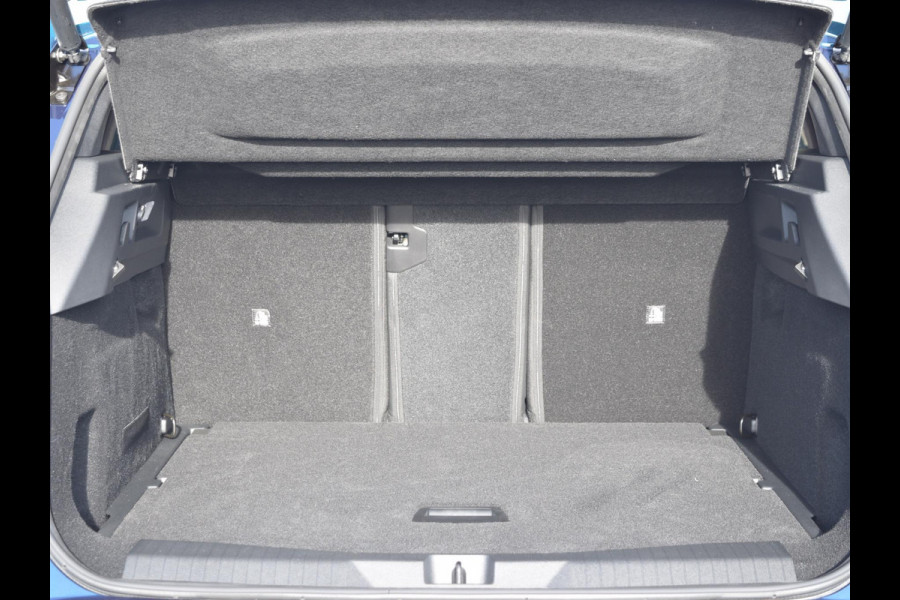 Opel Grandland 1.2 Turbo Hybrid GS UIT VOORRAAD LEVERBAAR | SCHUIF- KANTELDAK |