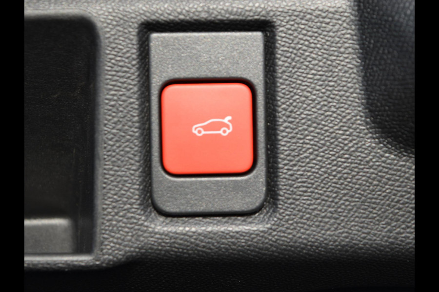 Opel Grandland 1.2 Turbo Hybrid GS UIT VOORRAAD LEVERBAAR | SCHUIF- KANTELDAK |