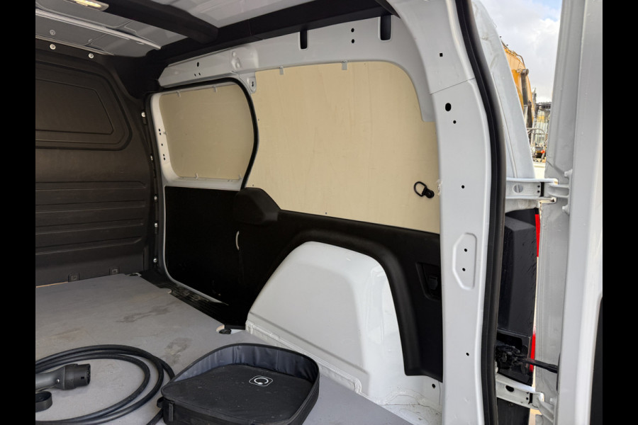 Mercedes-Benz eCitan 112 51kWh L2 Pro 284 WLTP 98,8 (SOH) MBUX Trekhaak 75kW Snelladen Apple Carplay Cruise Control Laadkabel