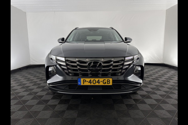 Hyundai Tucson 1.6 T-GDI PHEV Comfort Smart 4WD (INCL.BTW) *LEATHER | FULL-LED | ADAPTIVE-CRUISE | HEATED-COMFORTSEATS | KEYLESS | CAMERA | DIGI-COCKPIT | PRIVACY-GLASS | SHIFT-PADDLES | ECC | PDC | 19''ALU*