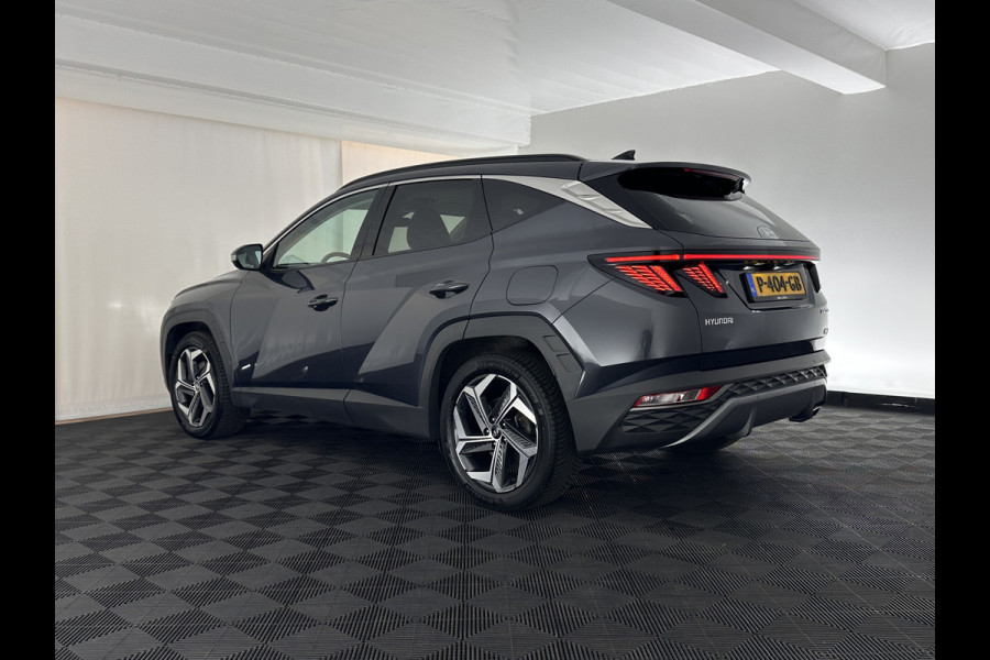 Hyundai Tucson 1.6 T-GDI PHEV Comfort Smart 4WD (INCL.BTW) *LEATHER | FULL-LED | ADAPTIVE-CRUISE | HEATED-COMFORTSEATS | KEYLESS | CAMERA | DIGI-COCKPIT | PRIVACY-GLASS | SHIFT-PADDLES | ECC | PDC | 19''ALU*