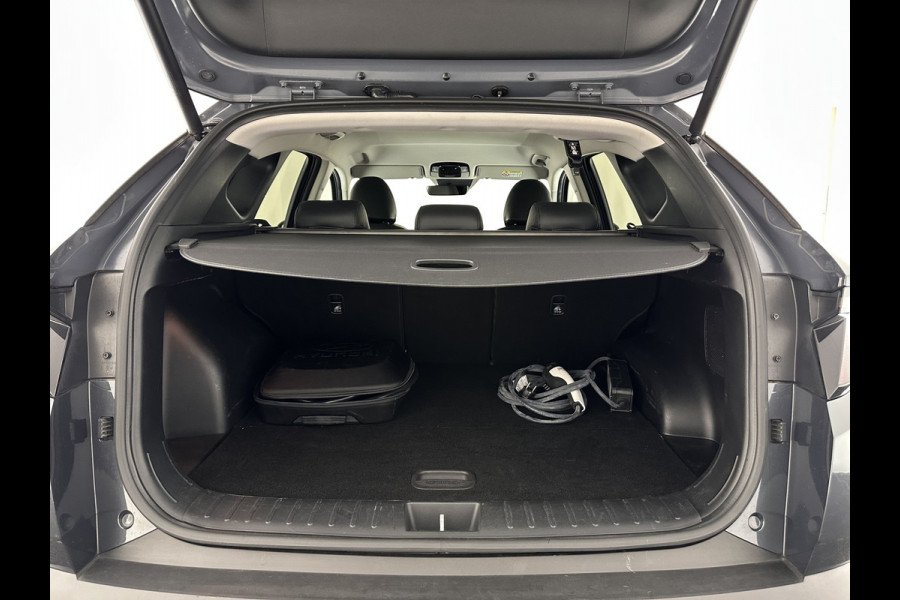 Hyundai Tucson 1.6 T-GDI PHEV Comfort Smart 4WD (INCL.BTW) *LEATHER | FULL-LED | ADAPTIVE-CRUISE | HEATED-COMFORTSEATS | KEYLESS | CAMERA | DIGI-COCKPIT | PRIVACY-GLASS | SHIFT-PADDLES | ECC | PDC | 19''ALU*