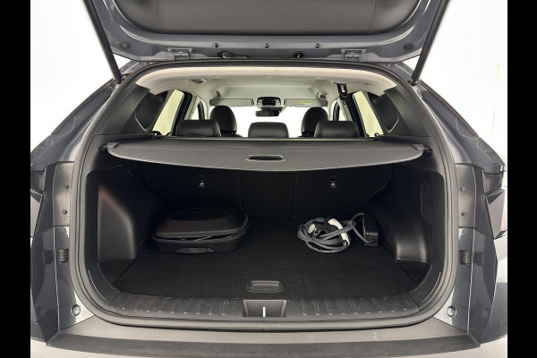 Hyundai Tucson 1.6 T-GDI PHEV Comfort Smart 4WD (INCL.BTW) *LEATHER | FULL-LED | ADAPTIVE-CRUISE | HEATED-COMFORTSEATS | KEYLESS | CAMERA | DIGI-COCKPIT | PRIVACY-GLASS | SHIFT-PADDLES | ECC | PDC | 19''ALU*