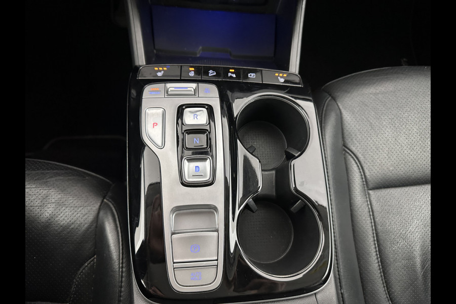 Hyundai Tucson 1.6 T-GDI PHEV Comfort Smart 4WD (INCL.BTW) *LEATHER | FULL-LED | ADAPTIVE-CRUISE | HEATED-COMFORTSEATS | KEYLESS | CAMERA | DIGI-COCKPIT | PRIVACY-GLASS | SHIFT-PADDLES | ECC | PDC | 19''ALU*