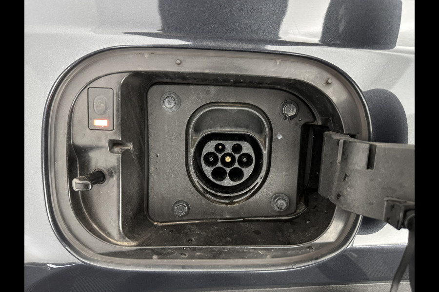 Hyundai Tucson 1.6 T-GDI PHEV Comfort Smart 4WD (INCL.BTW) *LEATHER | FULL-LED | ADAPTIVE-CRUISE | HEATED-COMFORTSEATS | KEYLESS | CAMERA | DIGI-COCKPIT | PRIVACY-GLASS | SHIFT-PADDLES | ECC | PDC | 19''ALU*