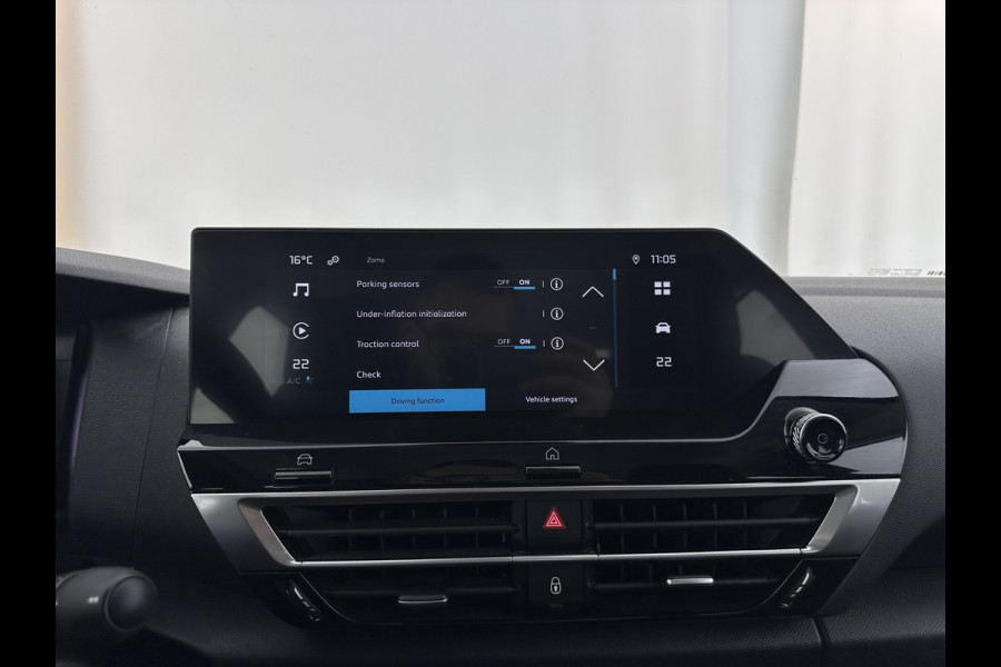 Citroën Ë-C4 X Feel Pack 50 kWh [ 3-Fase ] (INCL.BTW) *FULL-LED | LEATHER-FABRIC | DIGI-COCKPIT | DAB | COMFORT-SEATS | CAMERA | ECC | PDC | CRUISE | 18''ALU*