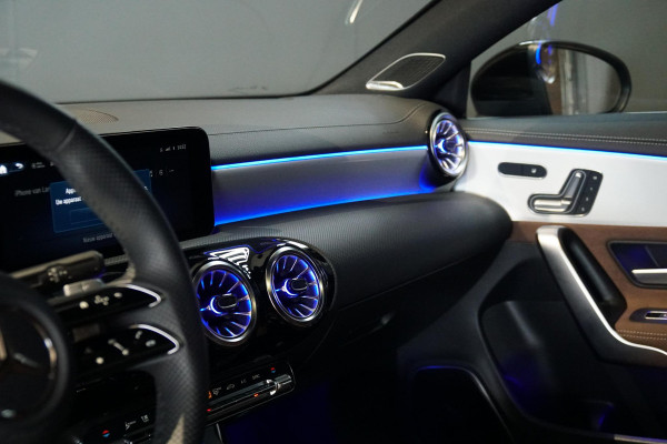 Mercedes-Benz CLA-Klasse Shooting Brake AMG Line *FACELIFT * + 360° / BURMESTER / HEAD-UP / MEMORY