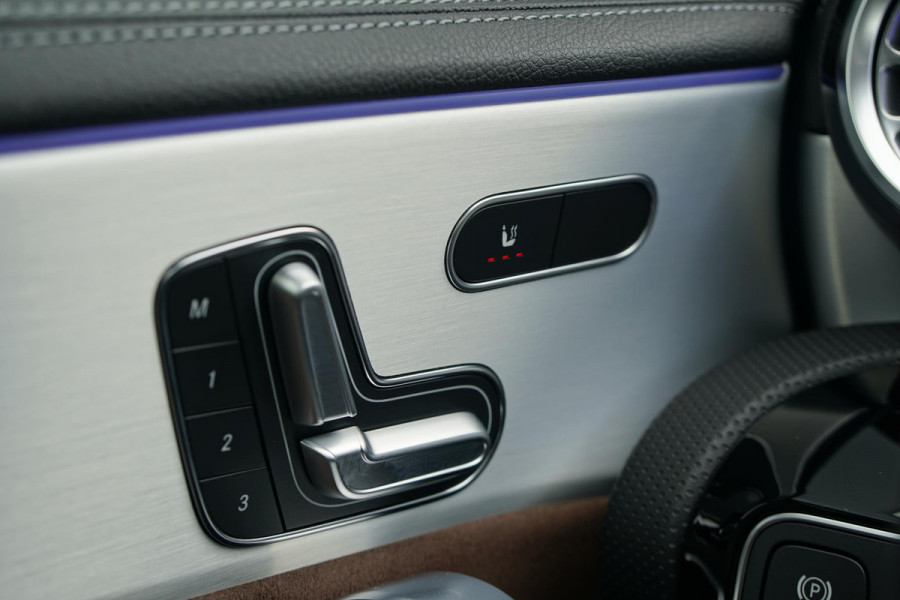 Mercedes-Benz CLA-Klasse Shooting Brake AMG Line *FACELIFT * + 360° / BURMESTER / HEAD-UP / MEMORY