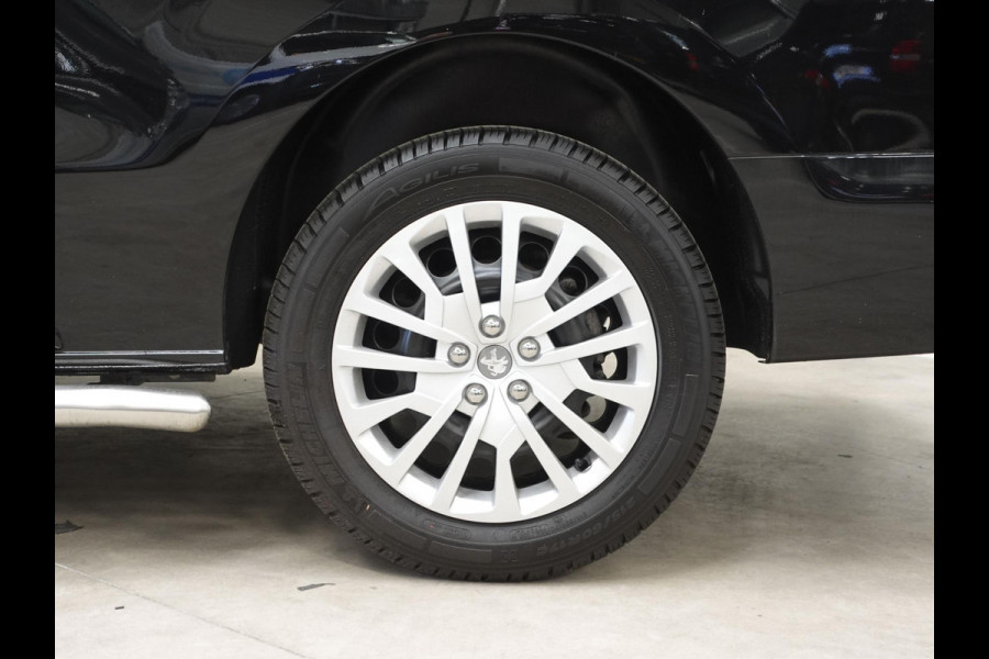 Peugeot Expert 2.0 BlueHDI 145PK L3 Automaat Airco Navigatie Trekhaak Cruise Control