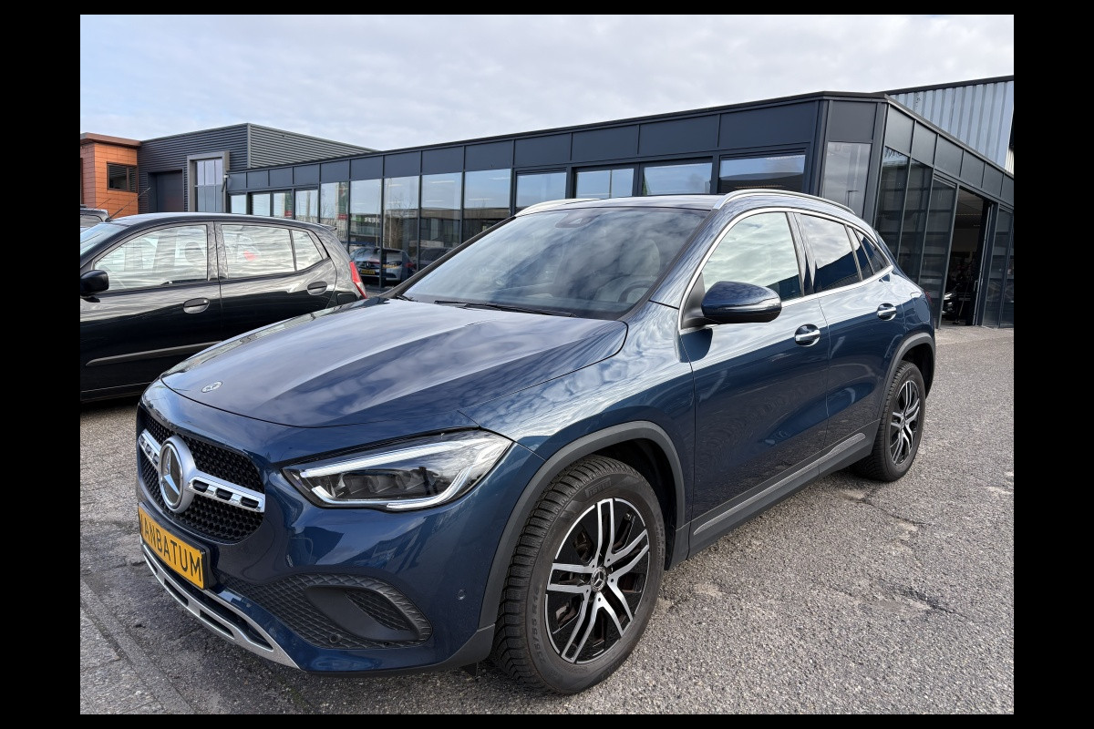 Mercedes-Benz GLA 250 e Business Luxery Limited Panodak