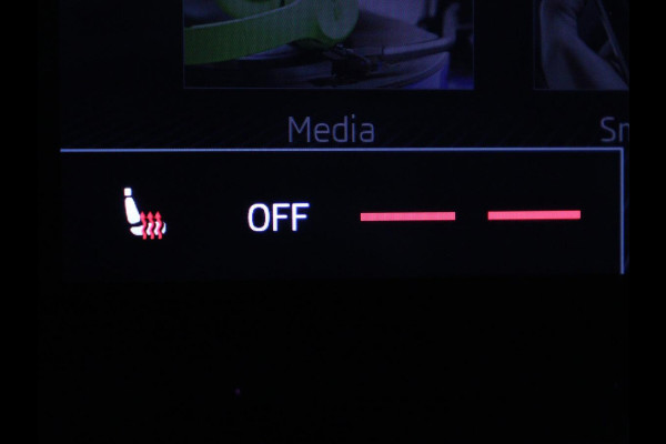 Škoda Kamiq 1.0 TSI Business Edition | Stoelverwarming | Virtual Cockpit | Carplay | Navigatie | Parkeerhulp | Full LED | Climate control | Cruise control