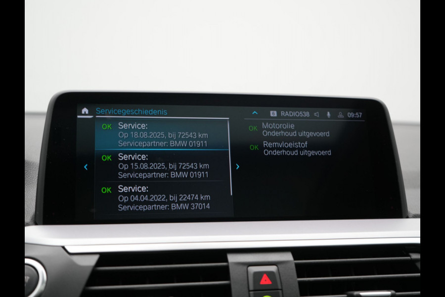 BMW X3 xDrive30e Sportline PHEV 293pk Dealer O.H | Trekhaak Af Fabriek | Panodak | Head Up | Sportstoelen Verwarmd | Sfeerverlichting | Keyless | Apple Carplay | LED Koplampen | Blis | Navigatie | DAB | Cruise Control | Plug In Hybrid |