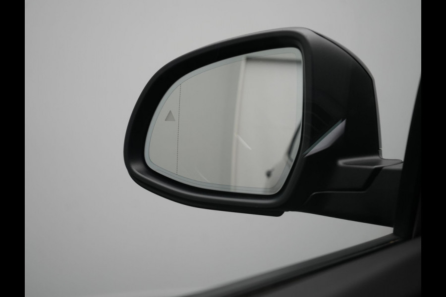 BMW X3 xDrive30e Sportline PHEV 293pk Dealer O.H | Trekhaak Af Fabriek | Panodak | Head Up | Sportstoelen Verwarmd | Sfeerverlichting | Keyless | Apple Carplay | LED Koplampen | Blis | Navigatie | DAB | Cruise Control | Plug In Hybrid |