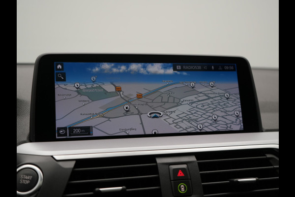 BMW X3 xDrive30e Sportline PHEV 293pk Dealer O.H | Trekhaak Af Fabriek | Panodak | Head Up | Sportstoelen Verwarmd | Sfeerverlichting | Keyless | Apple Carplay | LED Koplampen | Blis | Navigatie | DAB | Cruise Control | Plug In Hybrid |