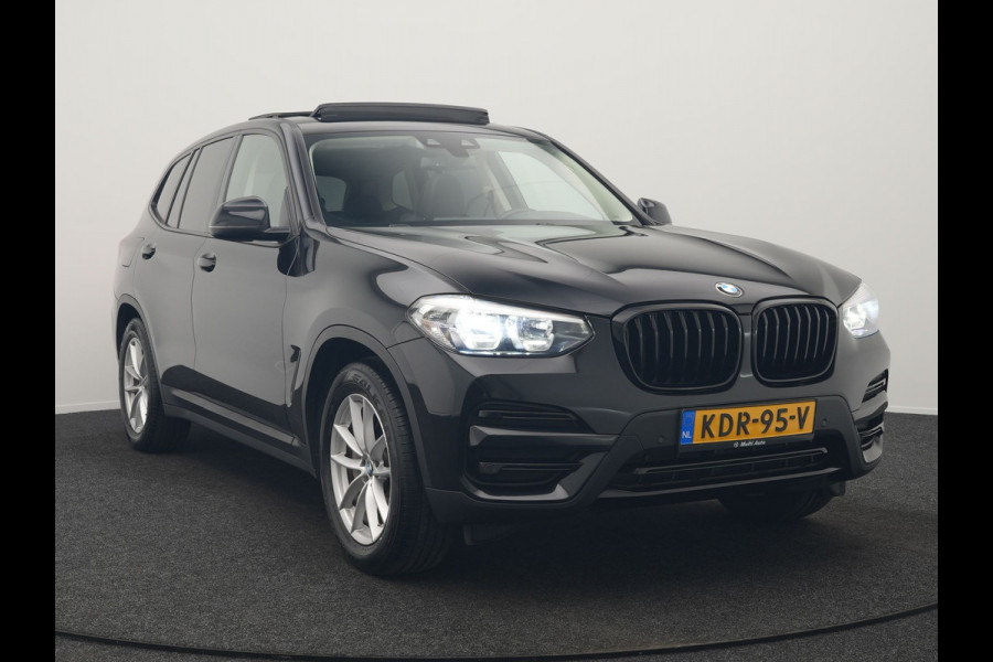BMW X3 xDrive30e Sportline PHEV 293pk Dealer O.H | Trekhaak Af Fabriek | Panodak | Head Up | Sportstoelen Verwarmd | Sfeerverlichting | Keyless | Apple Carplay | LED Koplampen | Blis | Navigatie | DAB | Cruise Control | Plug In Hybrid |