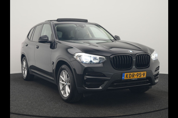 BMW X3 xDrive30e Sportline PHEV 293pk Dealer O.H | Trekhaak Af Fabriek | Panodak | Head Up | Sportstoelen Verwarmd | Sfeerverlichting | Keyless | Apple Carplay | LED Koplampen | Blis | Navigatie | DAB | Cruise Control | Plug In Hybrid |