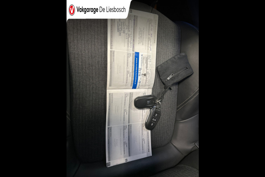 Peugeot 5008 1.2 PureTech GT-Line / 7 persoons / Panorama-dak / navigatie