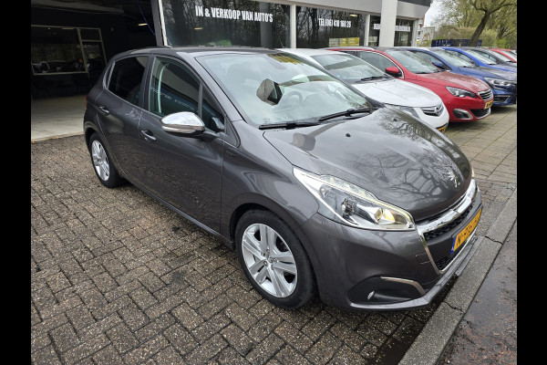 Peugeot 208 1.2 PureTech Signature | 2E EIGENAAR | 12MND GARANTIE | NW DIST RIEM | NAVI |