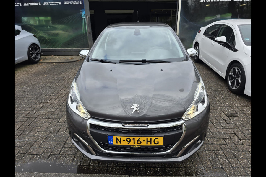 Peugeot 208 1.2 PureTech Signature | 2E EIGENAAR | 12MND GARANTIE | NW DIST RIEM | NAVI |