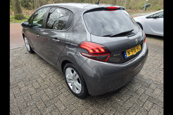 Peugeot 208 1.2 PureTech Signature | 2E EIGENAAR | 12MND GARANTIE | NW DIST RIEM | NAVI |