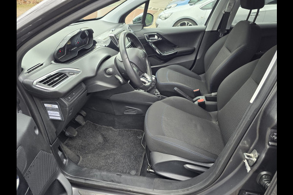 Peugeot 208 1.2 PureTech Signature | 2E EIGENAAR | 12MND GARANTIE | NW DIST RIEM | NAVI |
