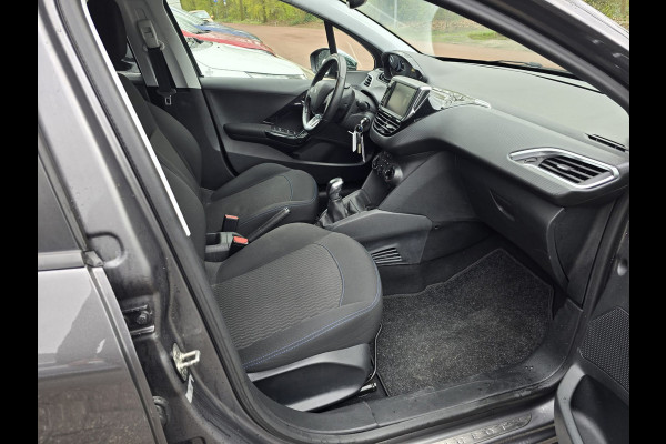 Peugeot 208 1.2 PureTech Signature | 2E EIGENAAR | 12MND GARANTIE | NW DIST RIEM | NAVI |