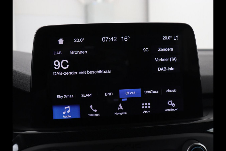 Ford Focus 1.5 EcoBoost ST Line | Stoelverwarming | Adaptive cruise | Carplay | Navigatie | Dodehoek detectie | Keyless | Full LED | Climate control | B&O Sound | Parkeerhulp | 18'' | Stuurverwarming