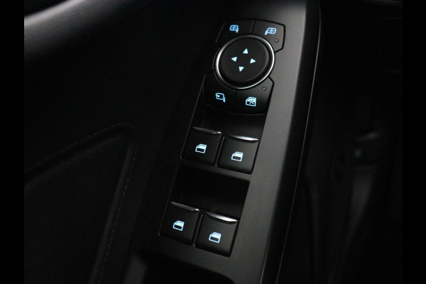 Ford Focus 1.5 EcoBoost ST Line | Stoelverwarming | Adaptive cruise | Carplay | Navigatie | Dodehoek detectie | Keyless | Full LED | Climate control | B&O Sound | Parkeerhulp | 18'' | Stuurverwarming