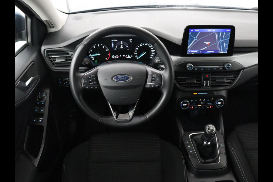 Ford Focus 1.0 EcoBoost Hybrid Titanium Style | Stoelverwarming | Camera | Carplay | Stuurverwarming | Navigatie | Full LED | Park Assist | Climate control | Bluetooth | Cruise control