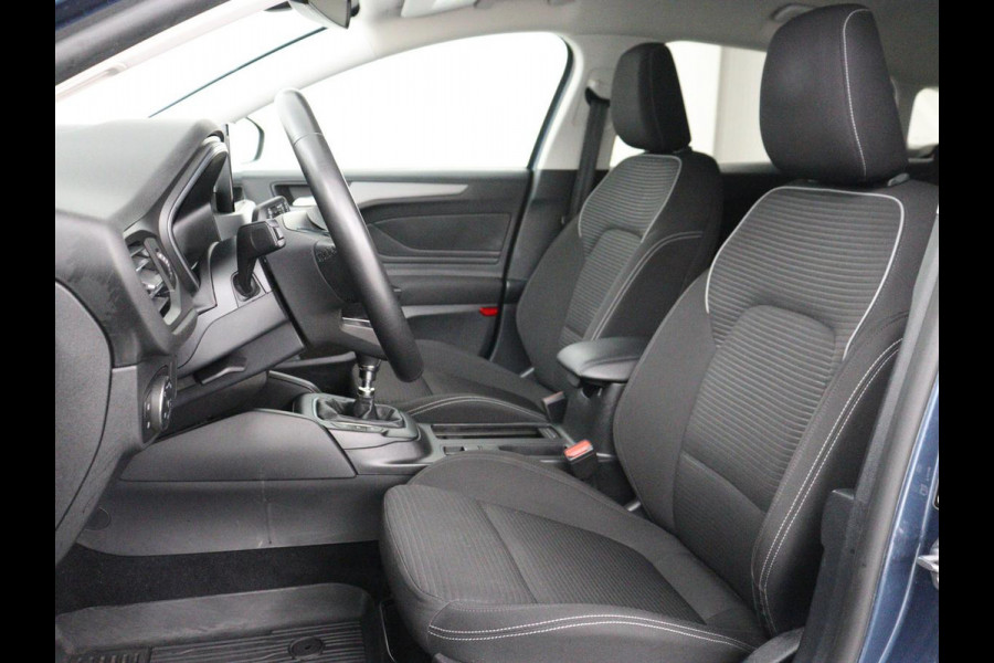 Ford Focus 1.0 EcoBoost Hybrid Titanium Style | Stoelverwarming | Camera | Carplay | Stuurverwarming | Navigatie | Full LED | Park Assist | Climate control | Bluetooth | Cruise control