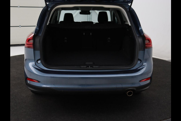 Ford Focus 1.0 EcoBoost Hybrid Titanium Style | Stoelverwarming | Camera | Carplay | Stuurverwarming | Navigatie | Full LED | Park Assist | Climate control | Bluetooth | Cruise control