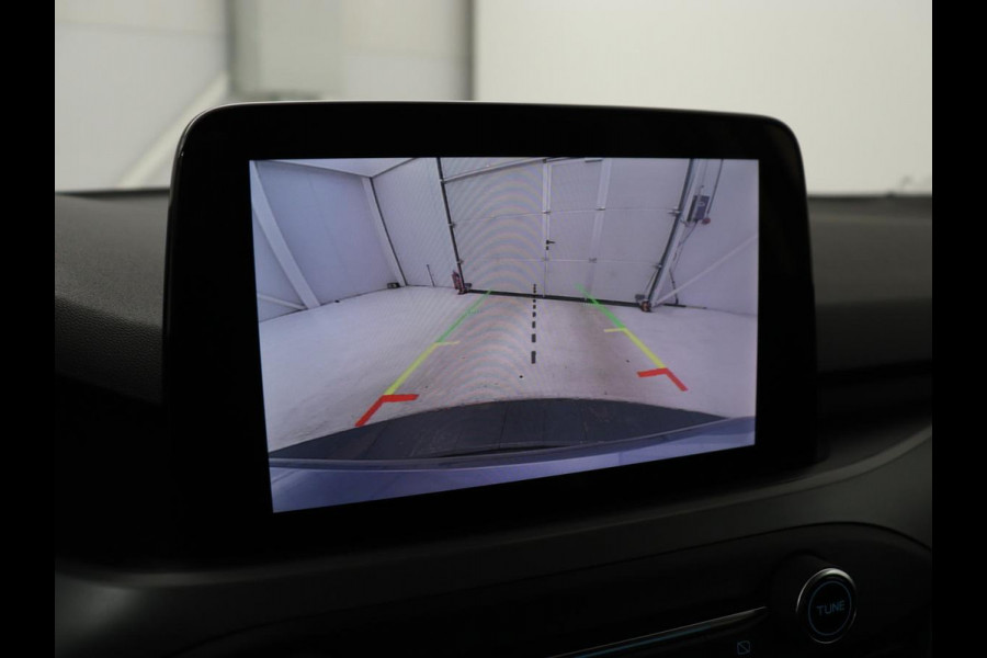 Ford Focus 1.0 EcoBoost Hybrid Titanium Style | Stoelverwarming | Camera | Carplay | Stuurverwarming | Navigatie | Full LED | Park Assist | Climate control | Bluetooth | Cruise control