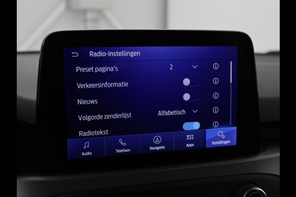 Ford Focus 1.0 EcoBoost Hybrid Titanium Style | Stoelverwarming | Camera | Carplay | Stuurverwarming | Navigatie | Full LED | Park Assist | Climate control | Bluetooth | Cruise control