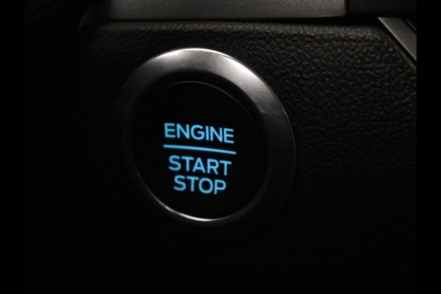 Ford Focus 1.0 EcoBoost Hybrid Titanium Style | Stoelverwarming | Camera | Carplay | Stuurverwarming | Navigatie | Full LED | Park Assist | Climate control | Bluetooth | Cruise control